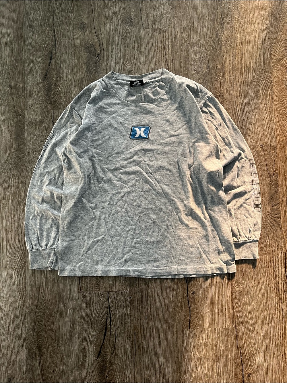 90s Hurley INTL Longsleeve Tee